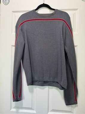 Men's Gray Crewneck Sweater with Red Accent